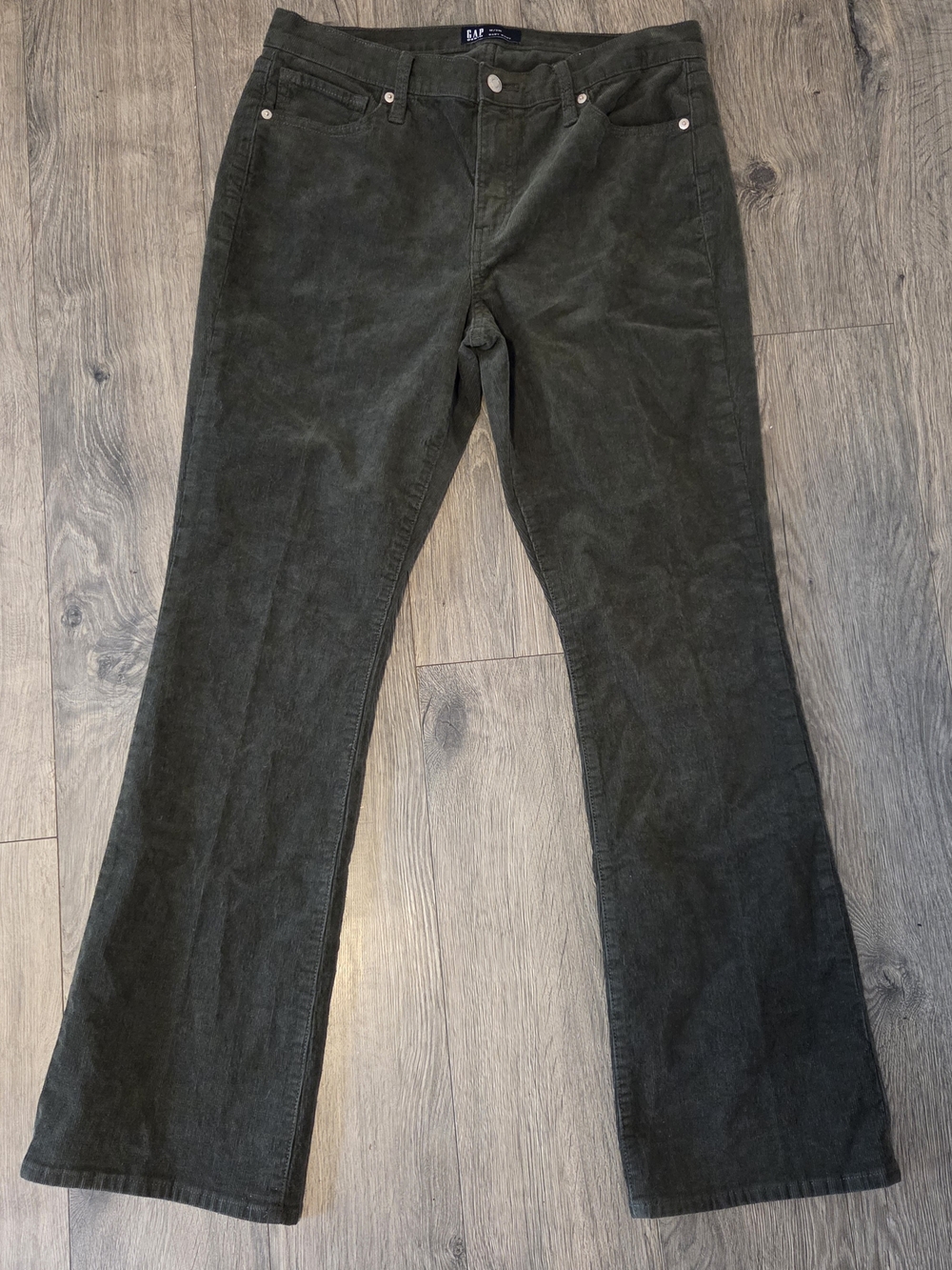 GAP Women's Olive Green Corduroy Jeans
